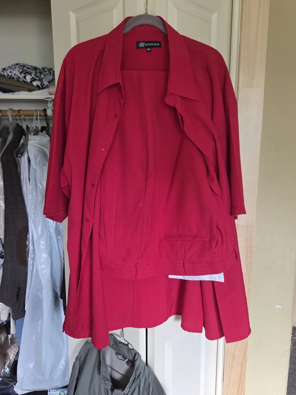 2 Piece Montique Vibrant Red Trousers And Shirt Combo. Size 3XL